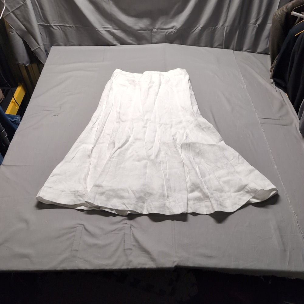 Club Monaco White A-Line Tiered Linen Maxi Skirt